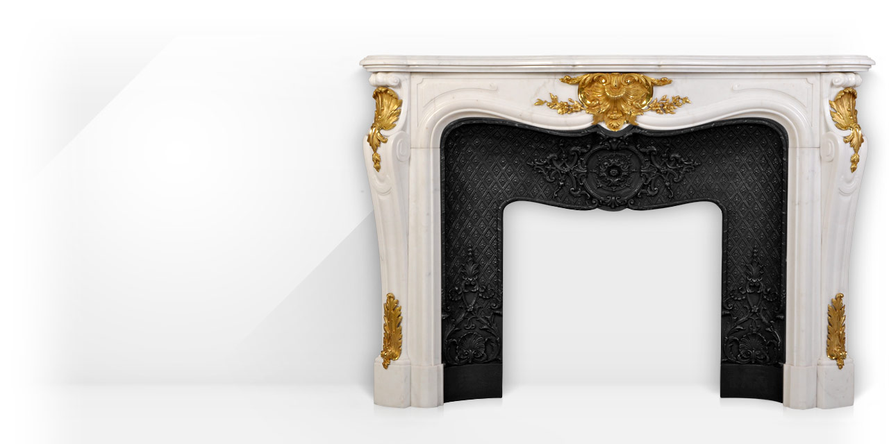 Païva is a superb custom made marble fireplace of Louis XV style with gilded bronze ornaments. 