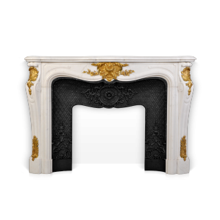 Païva is a superb custom made marble fireplace of Louis XV style with gilded bronze ornaments. 